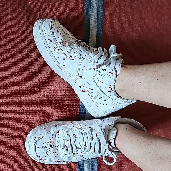 AWESOME CUSTOM BLACK AND RED SPLATTER NIKE AIR FORCE 1 SHOES - Picture 10 of 11